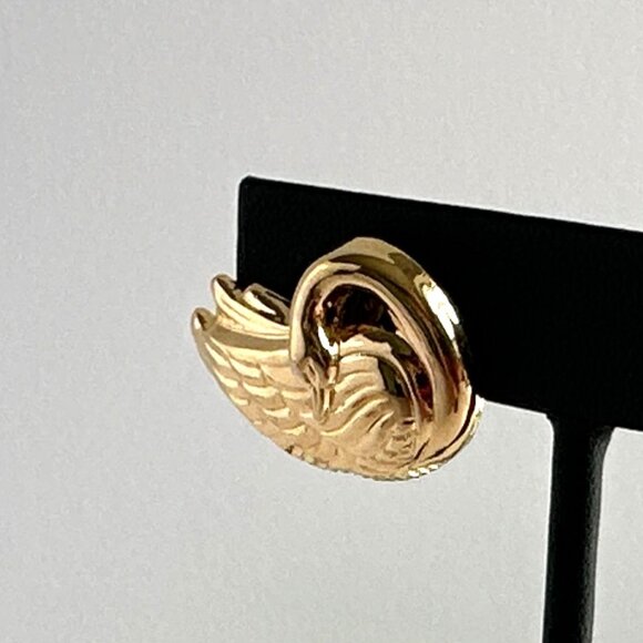 Vintage 1980s Avon Swan Clip-On Earrings Gold-Tone 1.5" Elegant Jewelry - Picture 7 of 8